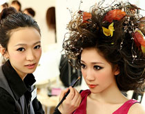 小班制授课美容学校